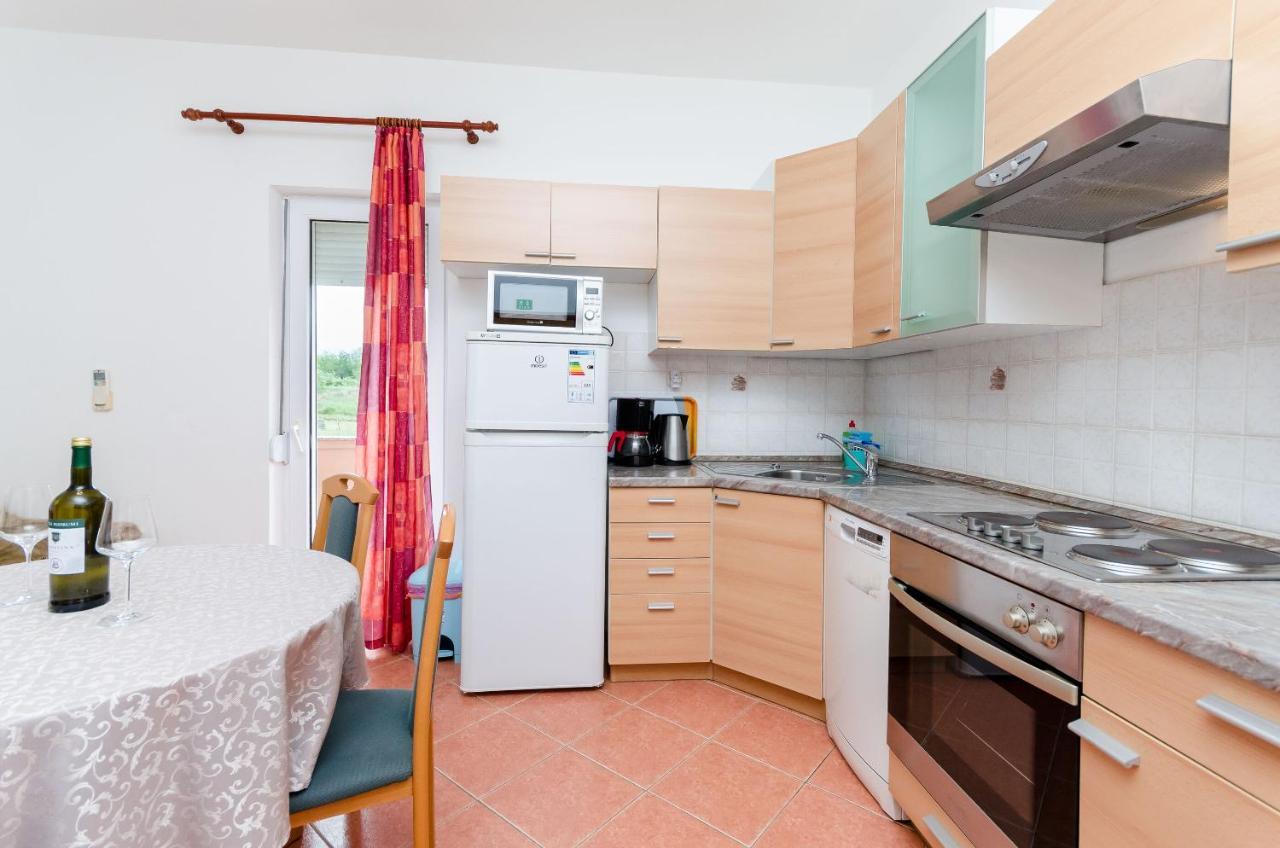 Apartments And Room Ljubica Lopar Eksteriør billede