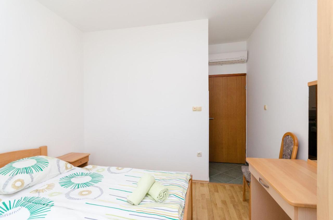 Apartments And Room Ljubica Lopar Eksteriør billede