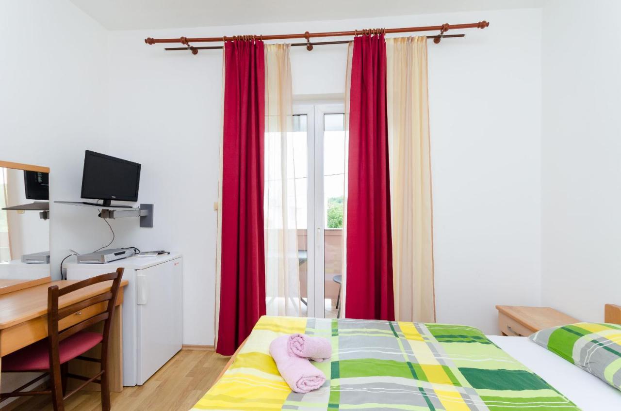 Apartments And Room Ljubica Lopar Eksteriør billede