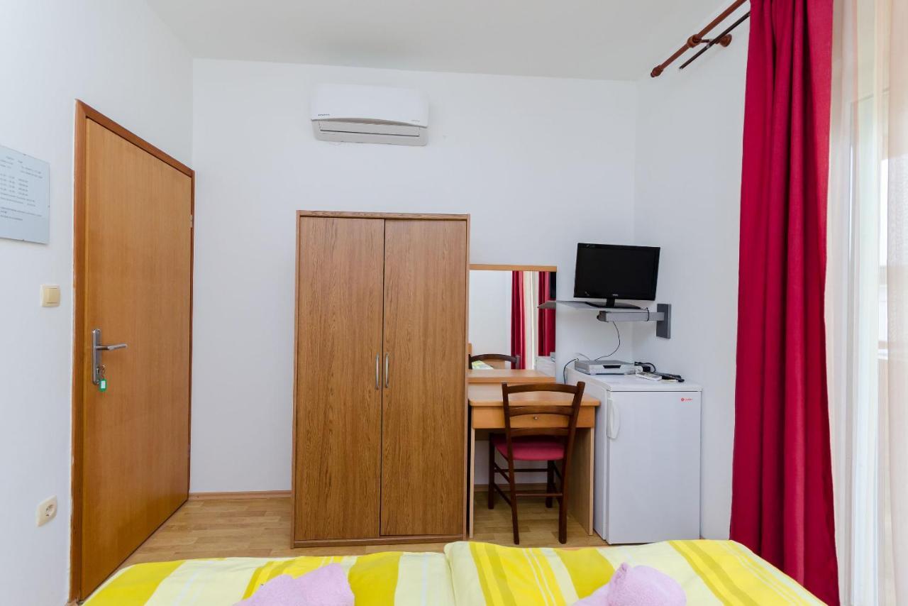 Apartments And Room Ljubica Lopar Eksteriør billede