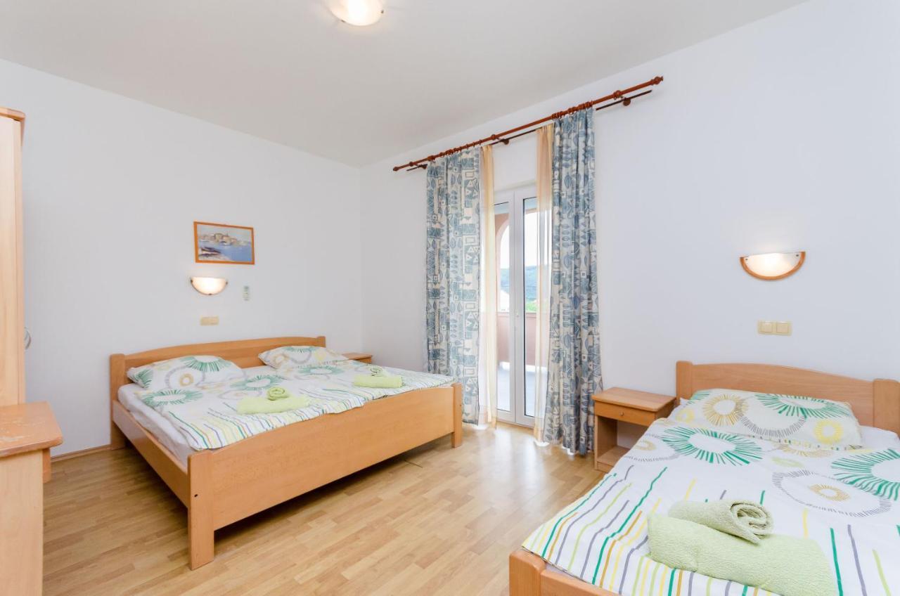 Apartments And Room Ljubica Lopar Eksteriør billede