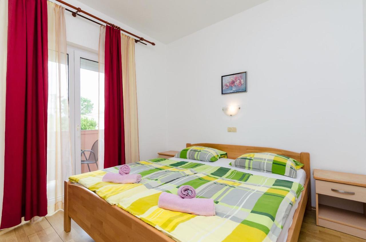Apartments And Room Ljubica Lopar Eksteriør billede